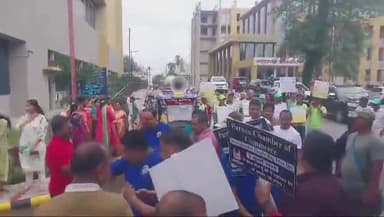 कस्बा: पूर्णिया राजकीय चिकित्सा महा विद्यालय सह अस्पताल से इंटरनेशनल प्लास्टिक बैग फ्री डे के अवसर पर एक जागरूकता रैली निकाली