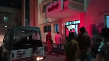 कोचस: हरिहरडिहरा गांव के समीप टर्निंग पर दो बाइक में हुई टक्कर में चार लोग हुए घायल, कोचस सीएचसी में इलाज के बाद रेफर