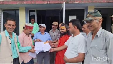 राजगढ़ी: बड़कोट नगरवासियों ने संत कैश्व गिरी महाराज के नेतृत्व में तहसीलदार को भूख हड़ताल पर बैठने का दिया अल्टीमेटम