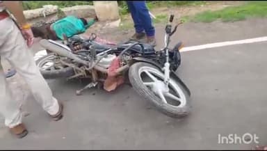 रैपुरा: बोरी ग्राम के से कुछ दूरी पर गुड़िया नाला के पास एक बाइक अनियंत्रित होकर पुलिया से टकराई, 25 वर्षीय युवक हुआ घायल