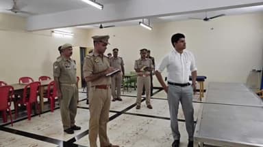 रॉबर्ट्सगंज: पुलिस अधीक्षक सोनभद्र द्वारा चुर्क पुलिस लाइन किया औचक निरीक्षण दिया आवश्यक दिशा निर्देश