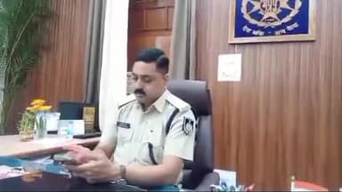 जबलपुर: संजय नगर भडपुरा से आटो में अवैध रूप से घरेलू गैस सिलेण्डर से गैस रिफलिंग करते 1 आरोपी एवं गैस रिफलिंग करा रहा आटो चालक