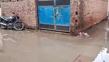 उत्तरी ककरमत्ता में सीवर की समस्या से जनता परेशान, नगर निगम के खिलाफ किया प्रदर्शन