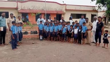 समुद्रपूर: मोहगांव येथिल जिल्हा परिषद शाळा परीसरात वनविभाग व मगन संग्रहालयाचे वतीने करण्यात आले वृक्षारोपण