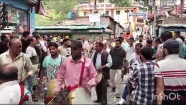 राजगढ़ी: बड़कोट में  नगरवासियों की मांग को लेकर  संत  कैशव गिरी महाराज भूख हड़ताल पर बैठ गए हैं ।