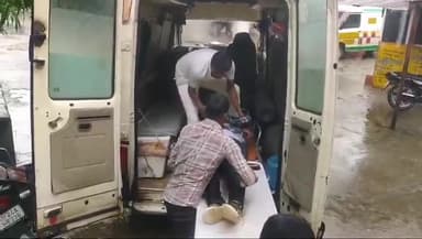 बदायूं: अचौरा गांव के समीप दो बाइकों के बीच हुई टक्कर में 4 लोग हुए घायल, अस्पताल में कराया गया भर्ती