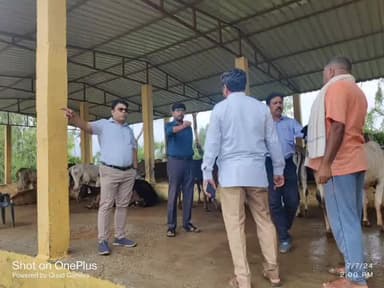बीसलपुर: बीसलपुर क्षेत्र में एसडीएम ने वी डी ओ को साथ लेकर आधा दर्जन गौशालाओं का किया निरीक्षण