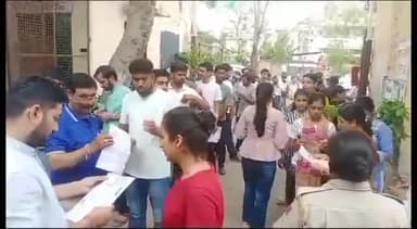 जोधपुर: रातानाडा स्थित परीक्षा केंद्र पर कड़ी सुरक्षा के बीच राज्य कर्मचारी बीमा निगम में नर्सिंग अधिकारी भर्ती परीक्षा आयोजित