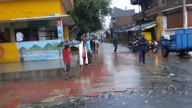 पूर्णागिरि: रविवार की देर शाम टनकपुर की शारदा नदी आई पूरे उफान पर, बनबसा बैराज में रेड अलर्ट घोषित