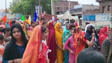 कोचस: पुरी के तर्ज पर कोचस में धूमधाम से निकली भगवान जगन्नाथ की यात्रा, रथ खींचने के लिए उमड़ी श्रद्धालुओं की हुजुम