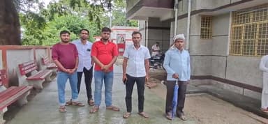 बदायूं: बूंचानगला गांव में पुरानी रंजिश के चलते दबंगों ने अधेड़ व्यक्ति को लाठी डंडों से पीटकर किया घायल, इलाज के दौरान हुई मौत