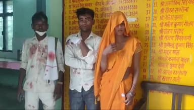 बदायूं: कछला गंगा स्नान कर लौट रहे बाइक सवार तीन लोगों को बुटला बोर्ड के समीप ट्रैक्टर ट्राली ने टक्कर मारी, तीनों घायल हुए