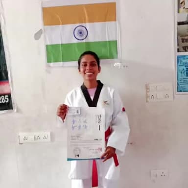 अनु बलानिया ने ताइक्वांडो में किया ब्लैक बेल्ट @churuvision @churulive #churu #taekwondo #karate #selfdefence