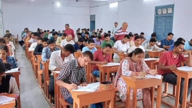 मुशहरी: लंगट सिंह कॉलेज में बैचलर इन लाइब्रेरी एंड इनफार्मेशन साइंस की हुई प्रवेश परीक्षा