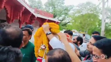 गुना नगर: एमपी के कैबिनेट मंत्री रामनिवास रावत मंत्री बनने के बाद पहली बार पहुंचे गुना, सर्किट हाउस में भाजपा नेताओं से की मुलाकात