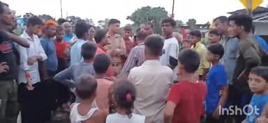 बलरामपुर: कोतवाली देहात क्षेत्र के नेशनल हाइवे मार्ग पीली भीत में बाइक की टक्कर से दो मवेशियों की हुई मौत, बाइक चालक हुआ घायल