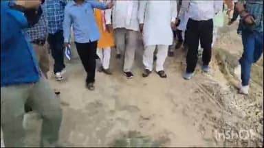 बलरामपुर: जल शक्ति मंत्री स्वतंत्र देव सिंह ने नसीबगंज में कटानरोधी कार्य का किया निरीक्षण