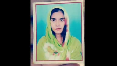 मेरठ: मेरठ के कंकरखेड़ा थाना क्षेत्र के मोहम्मद पुर में एक दिल दहलाने वाला मामला सामने आया है।