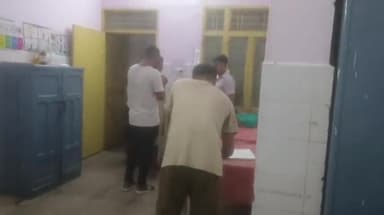 बीसलपुर: मोहल्ला दुबे में स्थित आवास पर पूर्व मंत्री रामसरण वर्मा को लाइट का पिलक लगाते समय लगा करंट हालात गंभीर हायर सेंटर रेफर