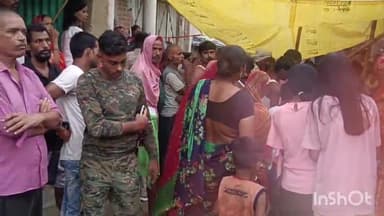 लखीसराय: शहर के पुरानी बाजार संतर मोहल्ला वार्ड संख्या 13 में वज्रपात से 25 वर्षीय युवक की हुई मौत परिजनों का रो-रोकर बुरा हाल।