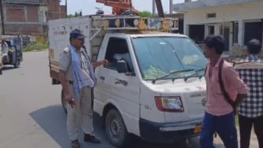 सिंगरौली: यातायात नियमों का पालन न करने वाले वाहन चालको के विरुद्ध की गई चालानी कार्यवाही, अब तक 320 वाहनों पर की कार्रवाई