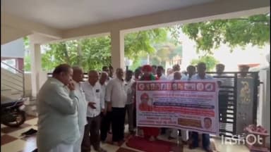 ಶಿವಮೊಗ್ಗ: ಪಂಚಮಸಾಲಿ ಸಮಾಜಕ್ಕೆ 2ಎ ಮೀಸಲಾತಿ ಕುರಿತು ಅಧಿವೇಶನದಲ್ಲಿ ಮಾತನಾಡಲು ನಗರದ ಶಾಸಕ ಚನ್ನಬಸಪ್ಪರಿಗೆ ಬಸವಜಯ ಮೃತ್ಯುಂಜಯ ಸ್ವಾಮೀಜಿ ಮನವಿ