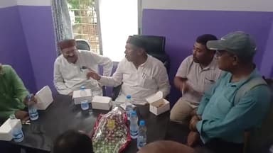 हिलसा: योगीपुर रोड के स्वराज पैलेस में दृष्टि आई केयर के उद्घाटन पर सांसद कौशलेंद्र कुमार ने कहा हर समस्या का समाधान होगा।