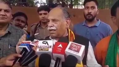 कोल: 'हाथरस कांड' पर BKU भानु के अध्यक्ष भानु प्रताप ने कहा- अनुयायी सड़कों पर उतरे तो हमारे कार्यकर्ता उनके सिर फोड़ देंगे