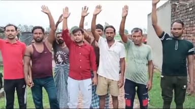 पूरनपुर: मोहल्ला हसनी हुसैनी नगर में घरों में भरा बारिश का पानी, ग्रामीणों ने किया विरोध प्रदर्शन