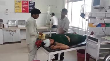 बदायूं: संजरपुर गांव के समीप चलती बाइक से महिला गिरकर घायल हुई, हालत गंभीर