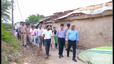 राघोगढ़: जनपद पंचायत राघौगढ़ के ग्राम पंचायत बेलका में पहुंचे कलेक्टर, पैदल घूमकर किया निरीक्षण