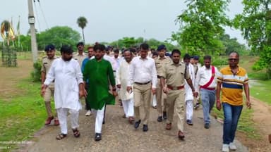 रोहतास: आगामी मुहर्रम पर्व को लेकर रोहतास डीएम एवं एसपी ने अकबरपुर के कर्बला एवं बाजार का किया भ्रमण