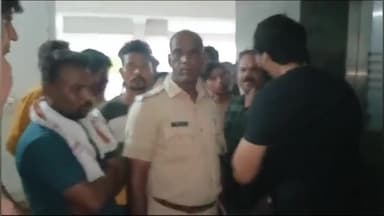 लाडपुरा: श्री नाथपुरम इलाके में लिफ्ट से गिरने पर महिला की मौत पुलिस ने करवाया पोस्टमार्टम परिजन कर रहे प्रदर्शन