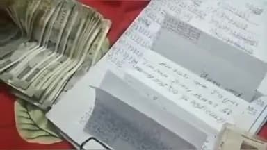 जबलपुर: पुरानी कृषि उपज मंडी संस्कारधानी ट्रेडर्स के बाजू से 2 सटोरिये सट्टा लिखते रंगे हाथ पकड़े गये, नगद 11 हजार 700 रूपये जप्त