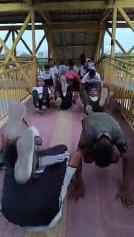 सैनिक संस्कार फाउंडेशन आगरा में दिया जा रहा युवाओं को निशुल्क प्रशिक्षण 9960269547