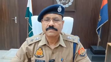 हरदोई: हरदोई के एसपी केशव चन्द्र गोस्वामी का ट्रांसफर,नीरज कुमार जादौन निये एसपी बनाये गए,2015 बैच के आइपीएस हैं