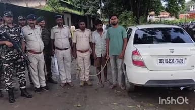 फारबिसगंज: फारबिसगंज के मटियारी में एसएसबी और पुलिस ने छापेमारी कर 70 किलो गांजा के साथ दो लोगों को गिरफ्तार किया.