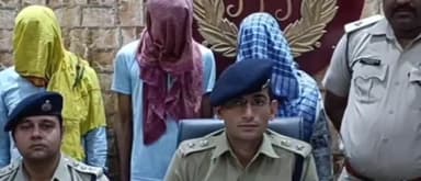 पटना ग्रामीण: पटना सिटी में महिंद्रा शोरूम के निकट गोली मारकर ₹7 लाख की लूट करने के मामले में तीन आरोपियों को किया गया गिरफ्तार