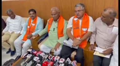 जोधपुर: सर्किट हाउस में शिक्षा मंत्री मदन दिलावर ने की प्रेस वार्ता, पूर्व मुख्यमंत्री अशोक गहलोत पर साधा निशाना