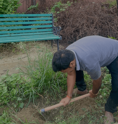 वन महोत्सव के अंतर्गत आज अखिल भारतीय कायस्थ महासभा ट्रस्ट के द्वारा सद्भभावना पार्क निकट  साई मंदिर में पौधारोपण किया गया !