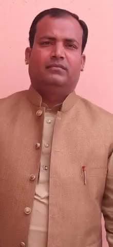#एक_अपील
पौधा तभी लगाएं जब आप उसका
पालन-पोषण कर सकें1-2 सेल्फी के लिए
नर्सरी में पल रहे पौधे की जान न लें