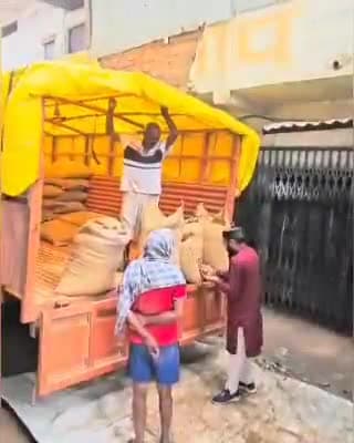 जबलपुर: रद्दी चौकी राशन दुकान में बटने पहुँचा घुन लगा गेंहू, स्थानीय पार्षद ने मौके पर उठाई आपत्ति, खाद्य अधिकारी ने बदला गेंहू