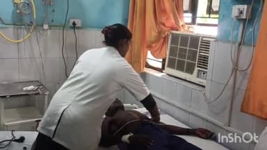 लखीसराय: जिले के तेतराहट थाना क्षेत्र के सोंधी गांव में पेड़ से गिरकर एक व्यक्ति गंभीर रूप से घायल किया गया उपचार।