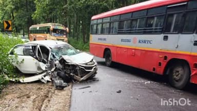 ಶಿವಮೊಗ್ಗ: ಸಕ್ರೆಬೈಲಿನ ಬಳಿ ಕಾರು-ಕೆಎಸ್ಆರ್‌ಟಿಸಿ ಬಸ್ ಮಧ್ಯೆ ಡಿಕ್ಕಿ, ಕಾರು ಸಂಪೂರ್ಣ ಜಖಂ