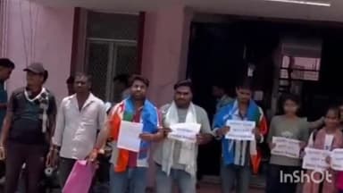 बारां: छात्र संघ चुनाव करवाने की मांग को लेकर एनएसयूआई कार्यकर्ताओं द्वारा बॉयज कॉलेज में प्राचार्य को दिया गया ज्ञापन