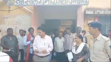 गुनौर: गन्नौर तहसील कार्यालय पहुंचे पन्ना कलेक्टर, निरीक्षण कर पटवारियों की ली बैठक