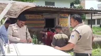 जबलपुर: साई कृपा डेयरी गौरा चौकी अंतर्गत घर में सोते समय व्यक्ति की सांप के डसने से हुई मौत