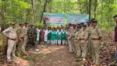 पूर्णागिरि: हरेला सप्ताह के दूसरे दिन बूम वन क्षेत्र द्वारा सूखीढांग के विभिन्न क्षेत्रों में किया गया पौध रोपण