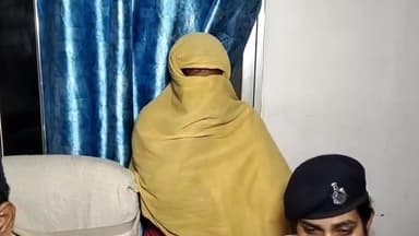 मुशहरी: सिकंदरपुर में पुलिस ने महिला तस्कर को 800 पुड़िया स्मैक के साथ किया गिरफ्तार