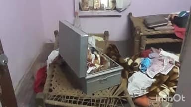 बिजनौर: मंडावर के गांव पदमपुर में देर रात एक मकान में घुसकर अज्ञात चोरों ने चोरी की वारदात को दिया अंजाम